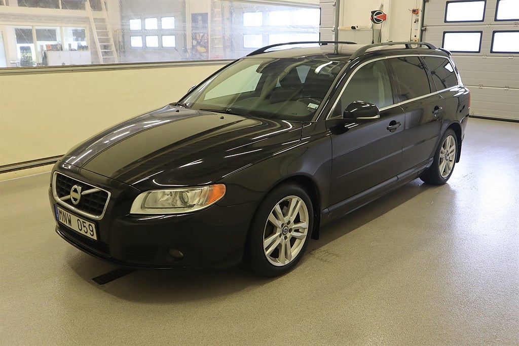 Volvo V70 II D4 AWD Dynamic Edition AUT LÄDER VINGE DRAG