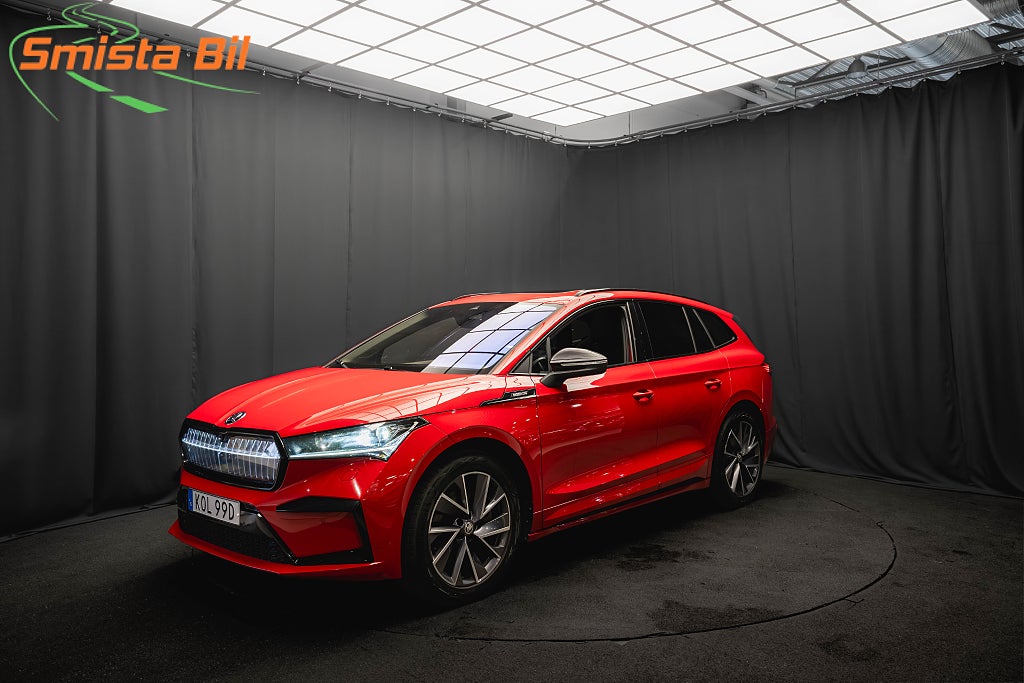 Skoda Enyaq iV 80x SPORTLINE DRAG 360 KAMERA HUD PANO 93% BATTERIHÄLSA