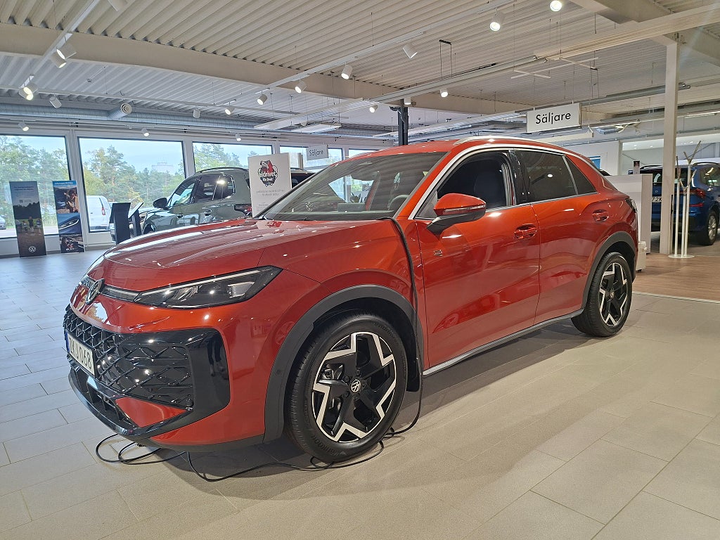 Volkswagen T-Roc 1.5 eTSI 150HK DSG Matrix HuD 360kamera