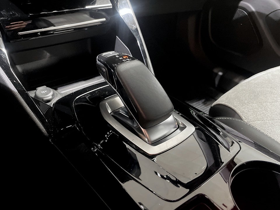Bild på Peugeot E-2008 GT 50kWh 136hk Aut - B-KAMERA, CARPLAY