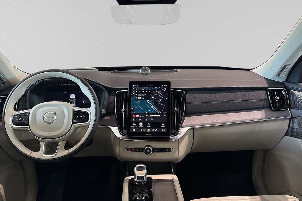 Volvo XC90 T8 Ultra Dark Luftfj Drag Pano B/W HUD Massage