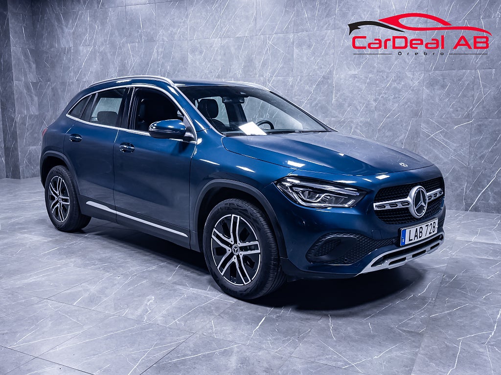 Mercedes-Benz GLA 200 4MATIC 7G-DCT Progressive Line Widescreen Drag