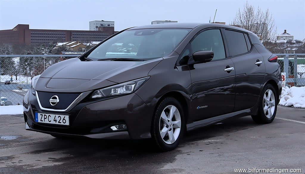 Nissan Leaf 40.0 kWh Tekna Navi S/V-hjul 360kamera