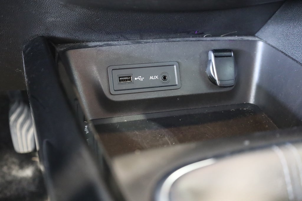 Renault Kadjar 1,6 dCi 130hk LIMITED 4x4 Motorv P-Värmare