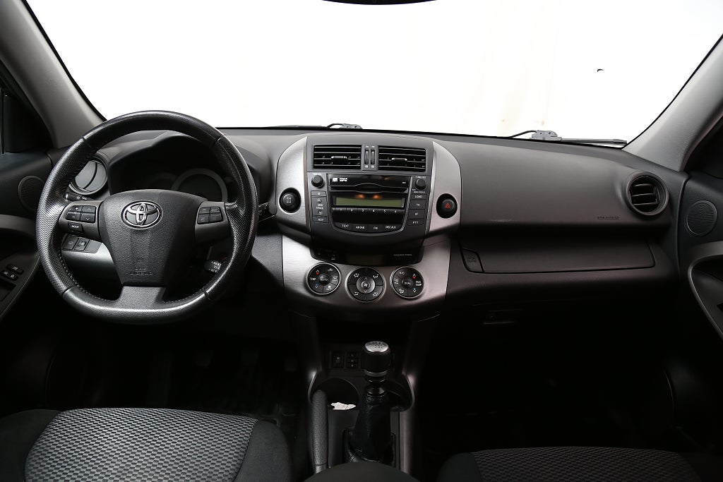 Toyota RAV4 2,0 VVT-i 158hk Business 4x4 Nybesikt Extraljus Drag 2012