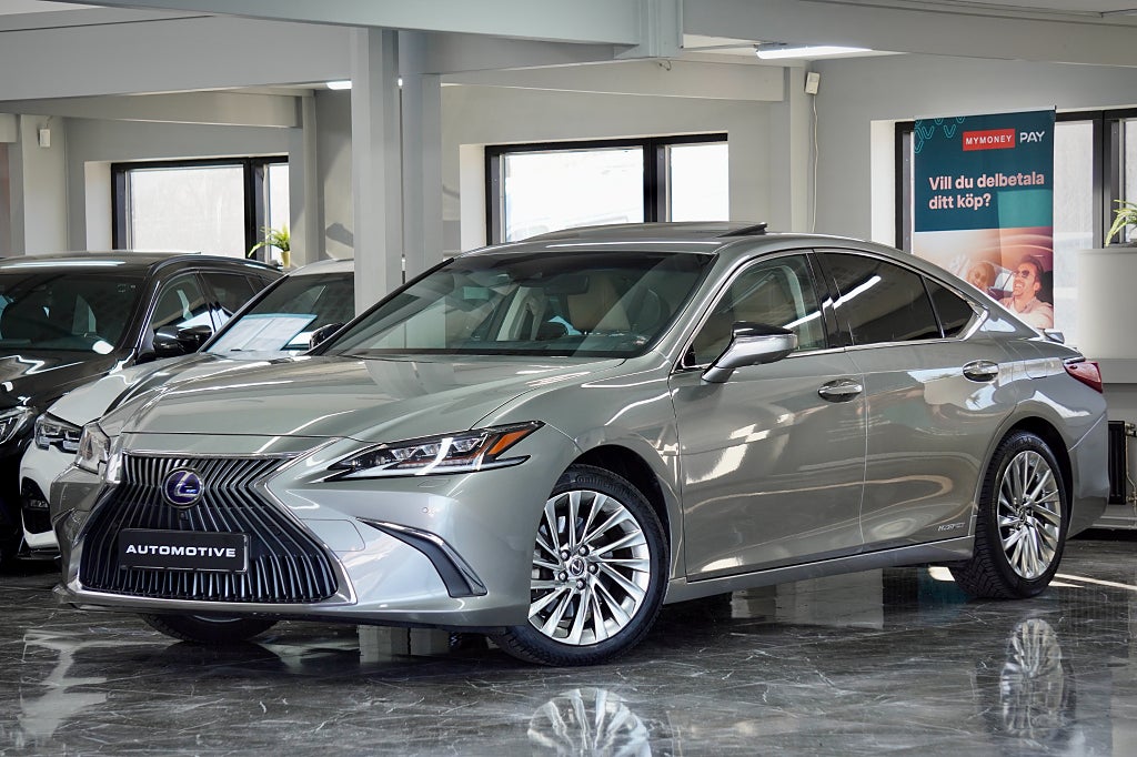 Lexus ES 300h 2.5 218hk Ultra Luxury Pano HuD 360° 