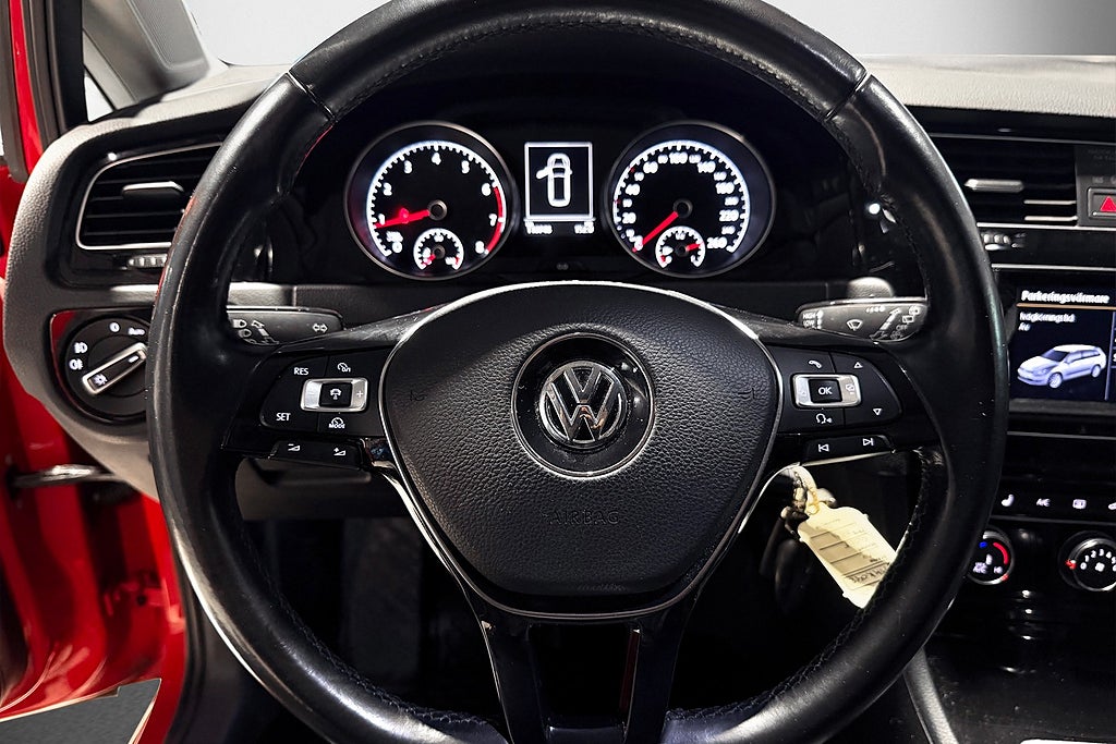 Volkswagen Golf Sportscombi 1.4 TSI 140hk GT |Drag|Värmare|Pluspaket| 2015