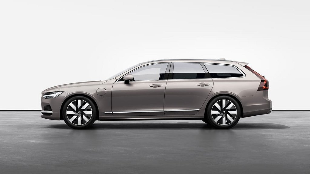 Volvo V90 Recharge T6 Core Edition