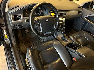Volvo V70 2.4D Kinetic Drag/MoK-värm/SoV-Däck/Skinn