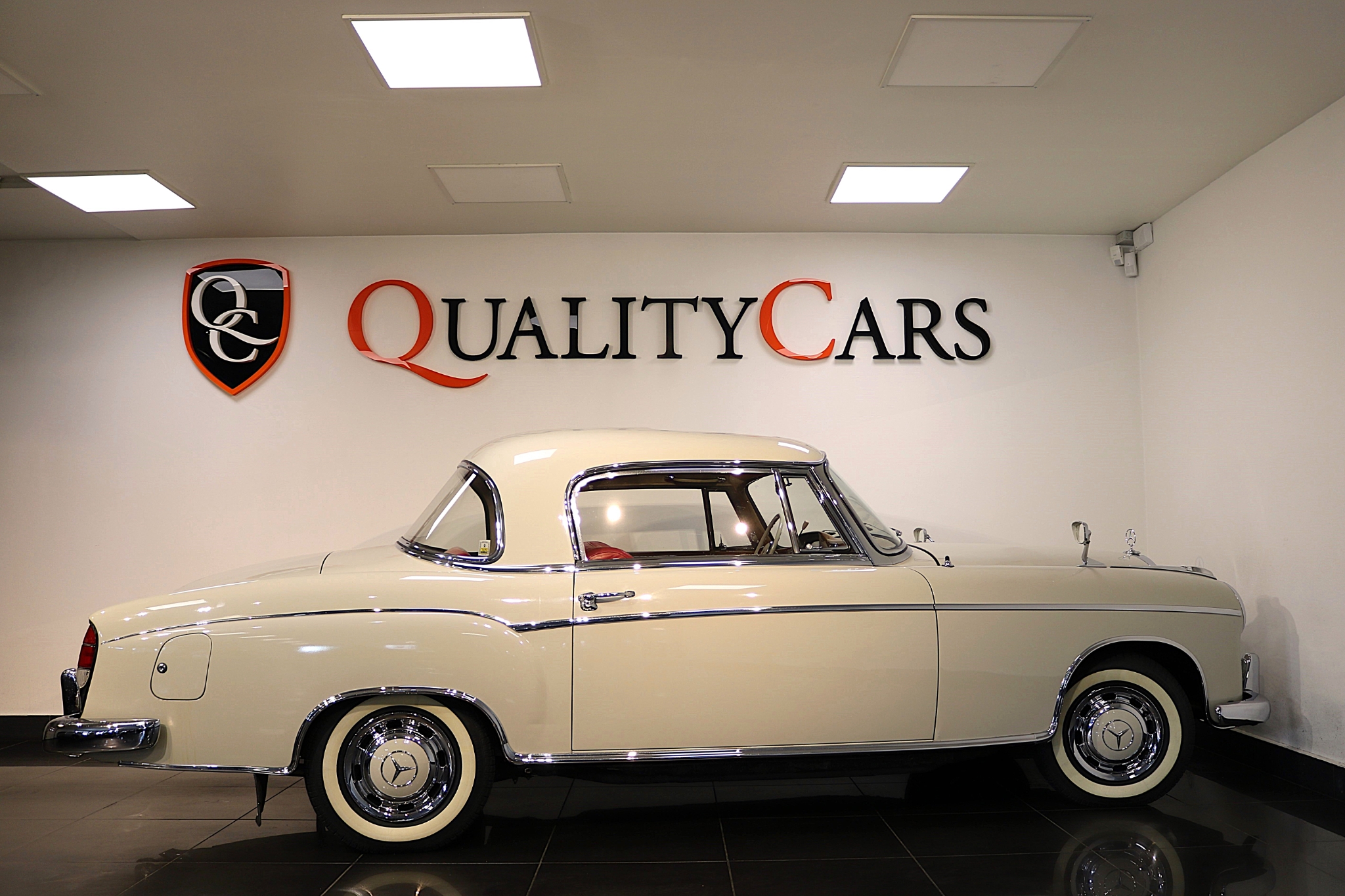 Mercedes-Benz 220 1960, bild 4/44