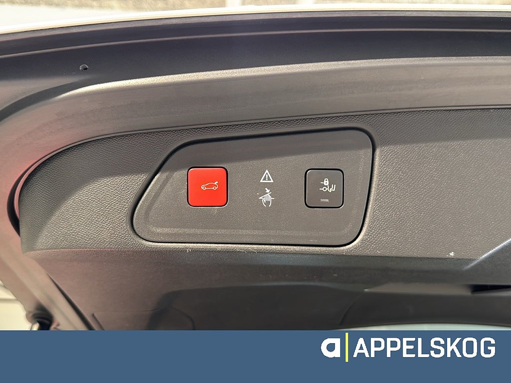 Peugeot 3008 GT 1.6 Plug-in Hybrid 4 300hk |RÄNTA 3,99%|V-HJUL| thumbnail