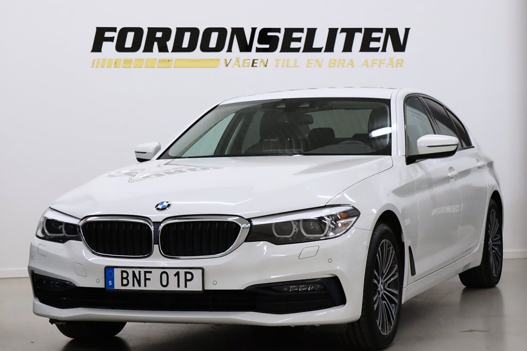 BMW 520d xDrive D-värmare M-Ratt Bkamera HiFi Cockpit Drag 190hk