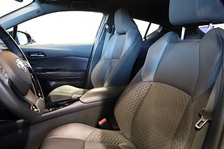 SUV Toyota C-HR 11 av 26