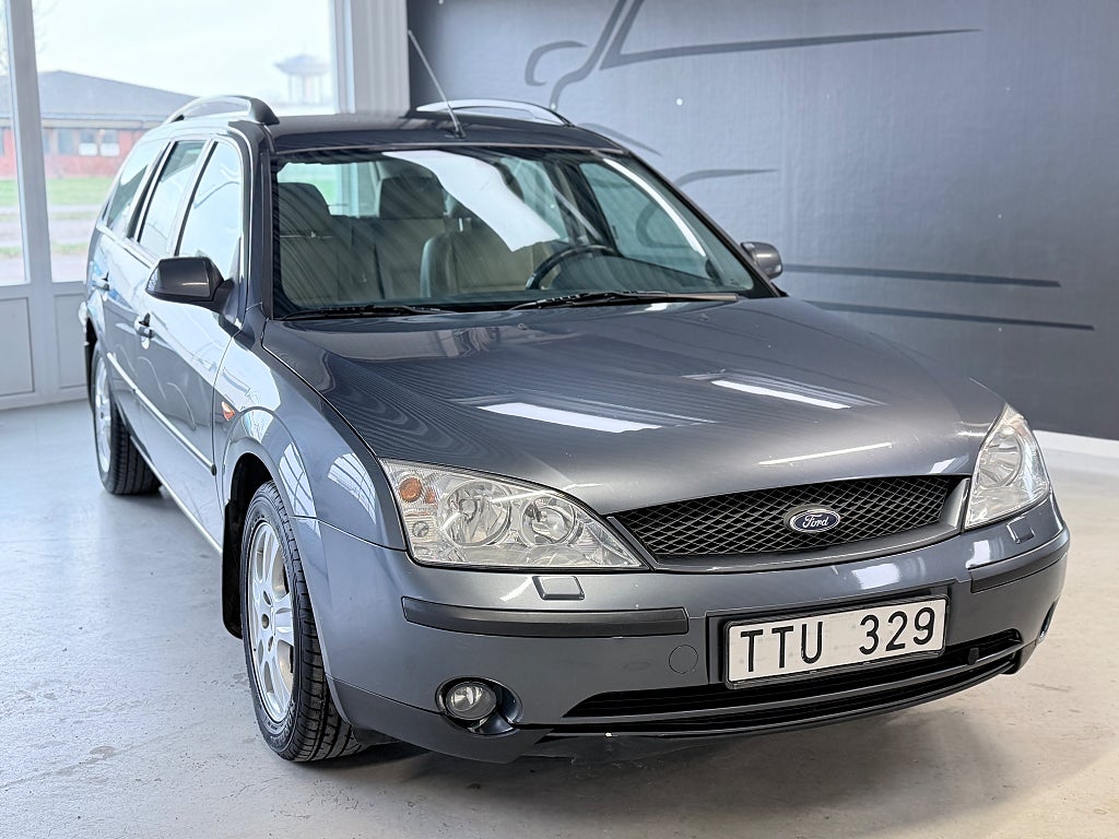 Ford Mondeo Kombi 2.0 145hk | AC | Drag | Nybes