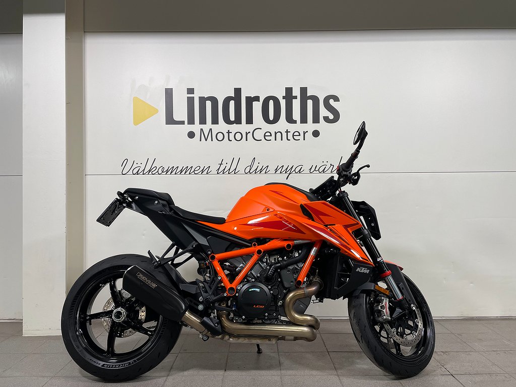 KTM 1390 Superduke 1390 R " Demo  Fri Frakt " 