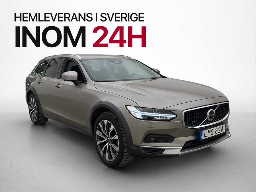 Volvo V90 Cross Country B5 AWD Värmare H/K Pano Kamera Drag