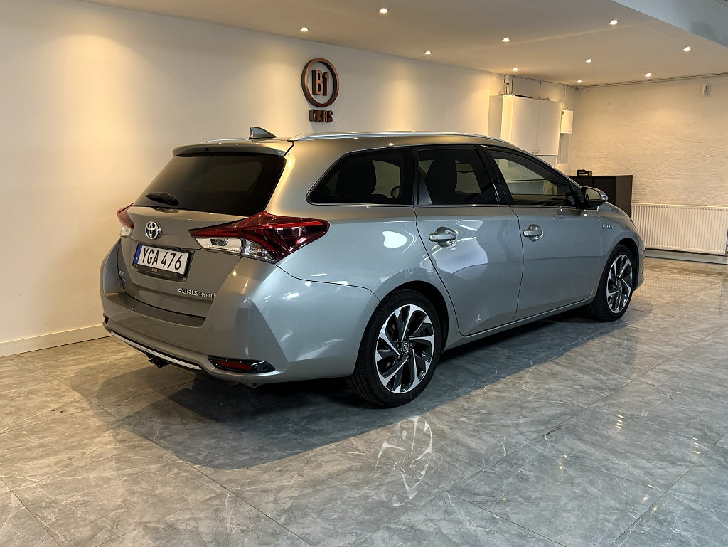 Toyota Auris Touring Sports Hybrid e-CVT Active Plus PANO 2-ÄGARE