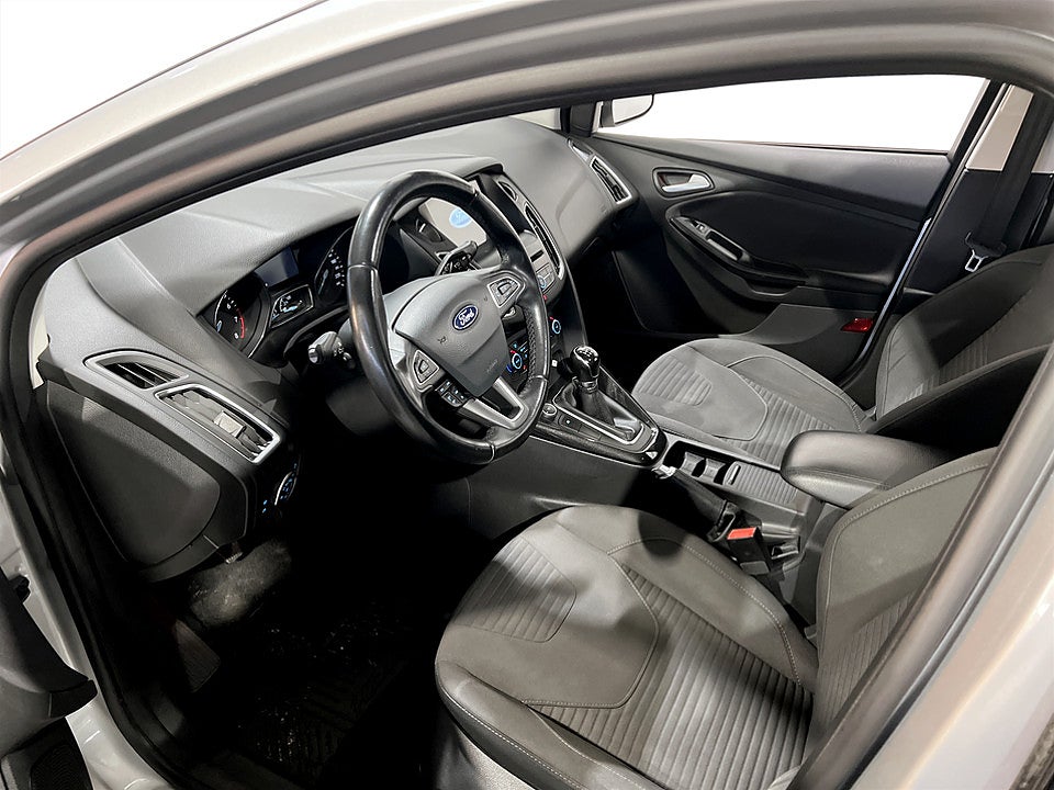 Bild på Ford Focus Titanium 1.0 EcoBoost 100hk NAVI BACKSENSORER