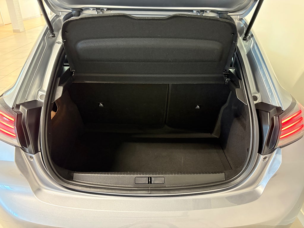 Peugeot 208 HYBRID 100 e-DSC Euro 6 S+V Hjul thumbnail