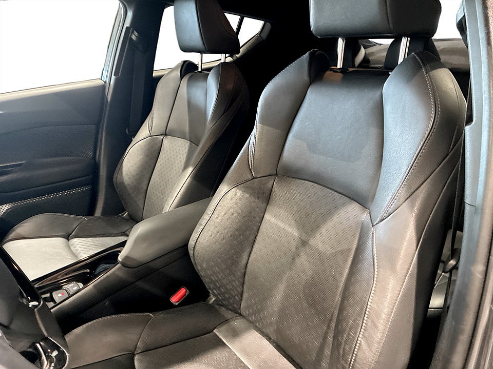Bild på Toyota C-HR X-EDITION Teknikpaket Hybrid 122hk Aut B-KAMERA