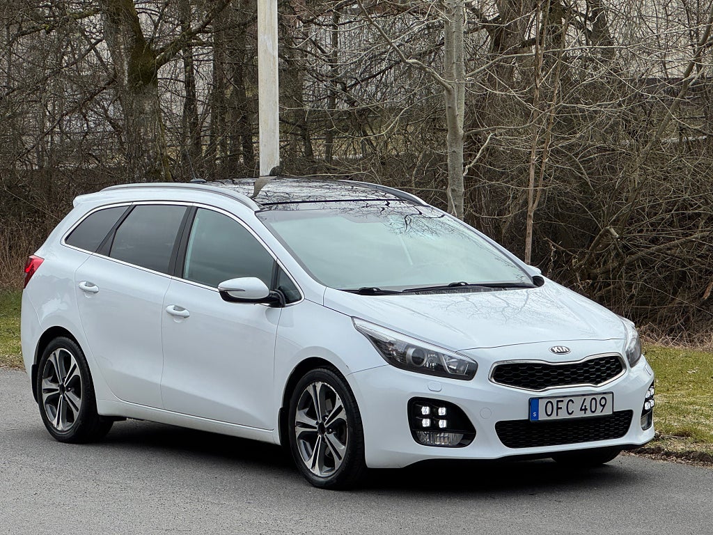 Kia Ceed cee'd_sw 1.6 CRDi GT-Line Panoramaglastak