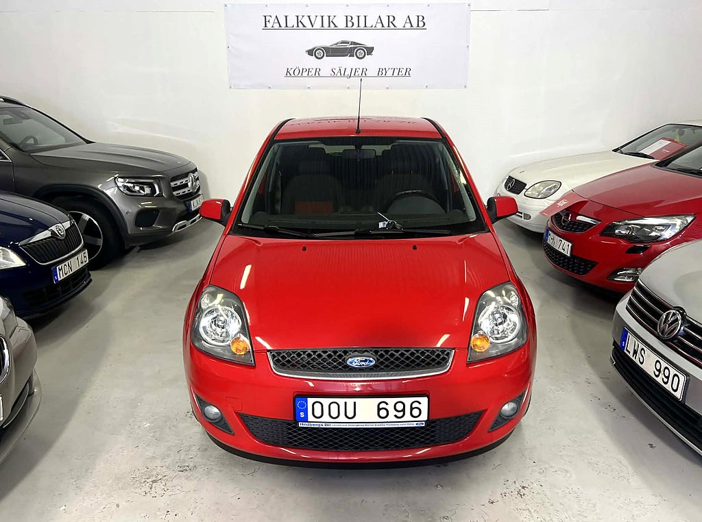Ford Fiesta 5-dörrar 1.4 Euro 4, Nybes, Nyservad, Ny kamrem 