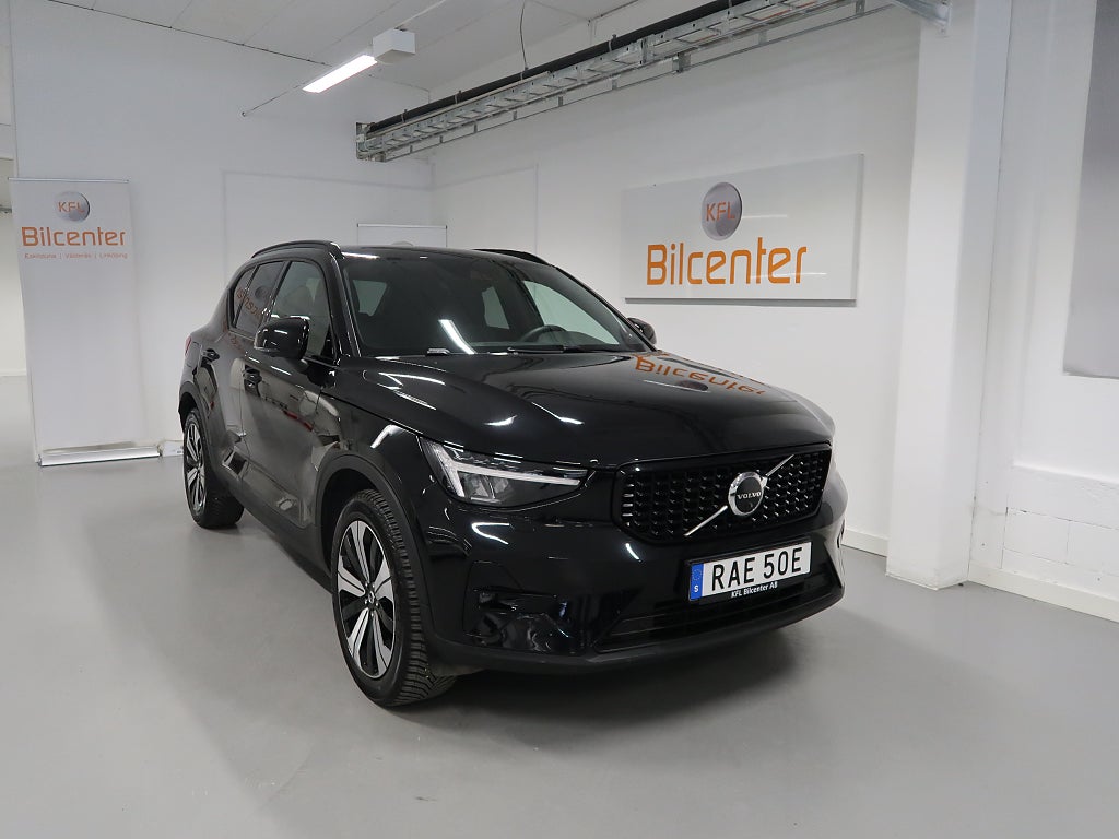 Volvo XC40 Recharge T4 Plus Dark V-Däck ingår 360°-Elstol-Drag-Nav
