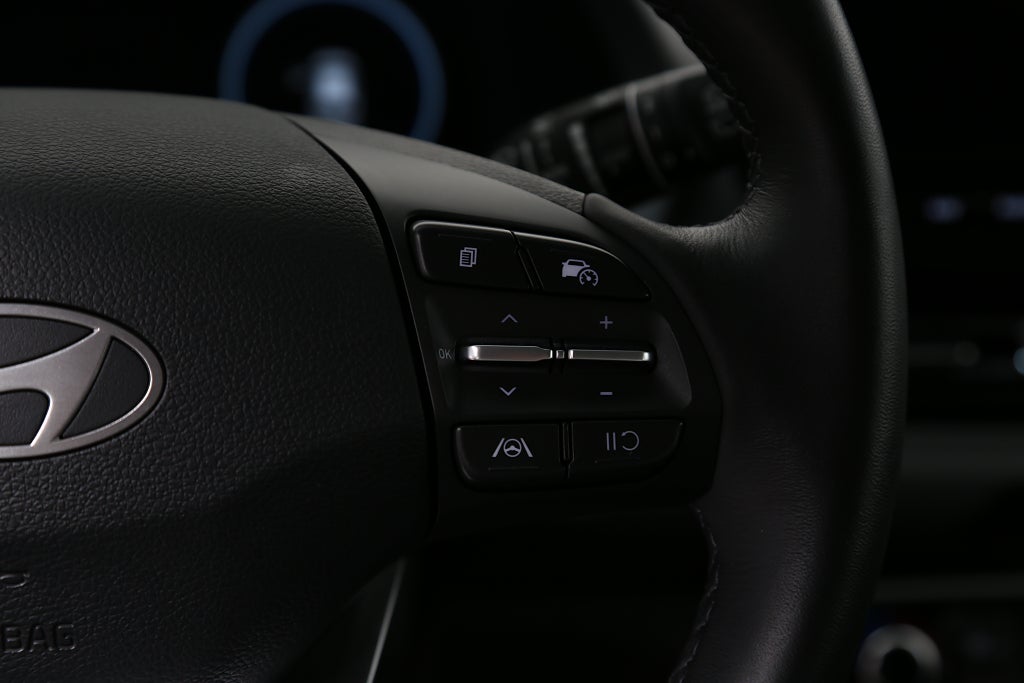 Hyundai i30 1,0 T-GDi MHEV Essential Kombi Aut Navi Kamera 2025