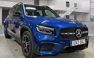 SUV Mercedes-Benz GLB 11 av 12