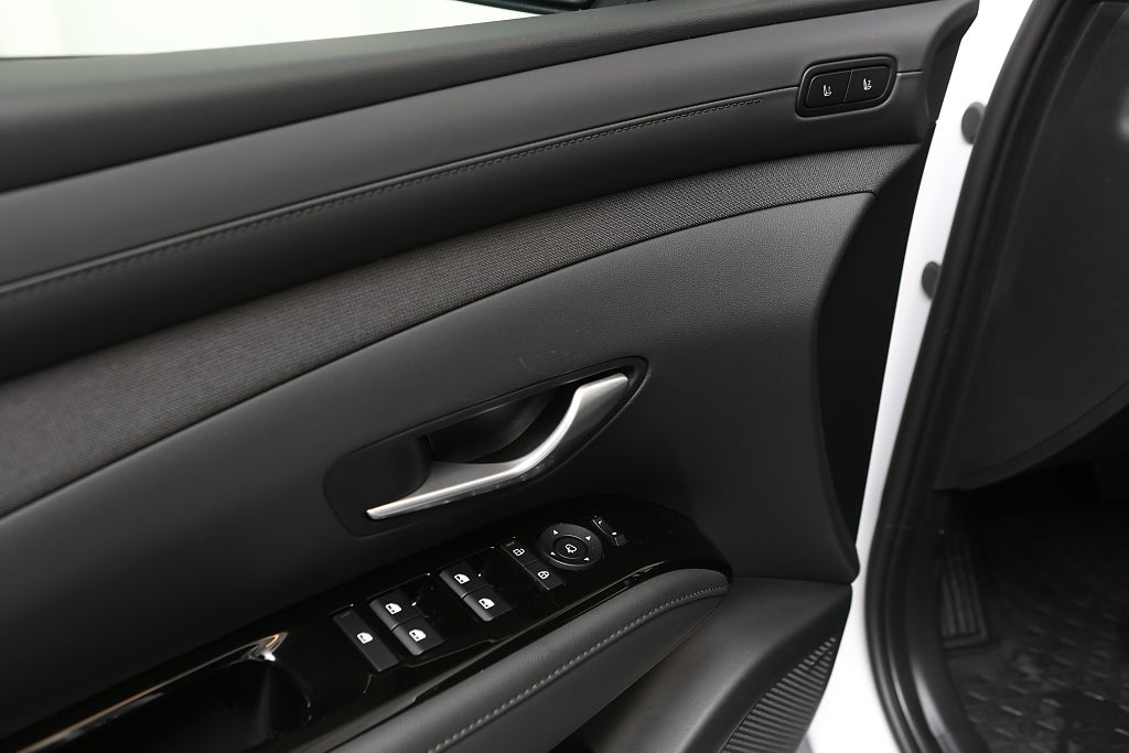 Hyundai Tucson Fullhybrid 4WD Advanced Navi Kamera Skinn *Superkampanj