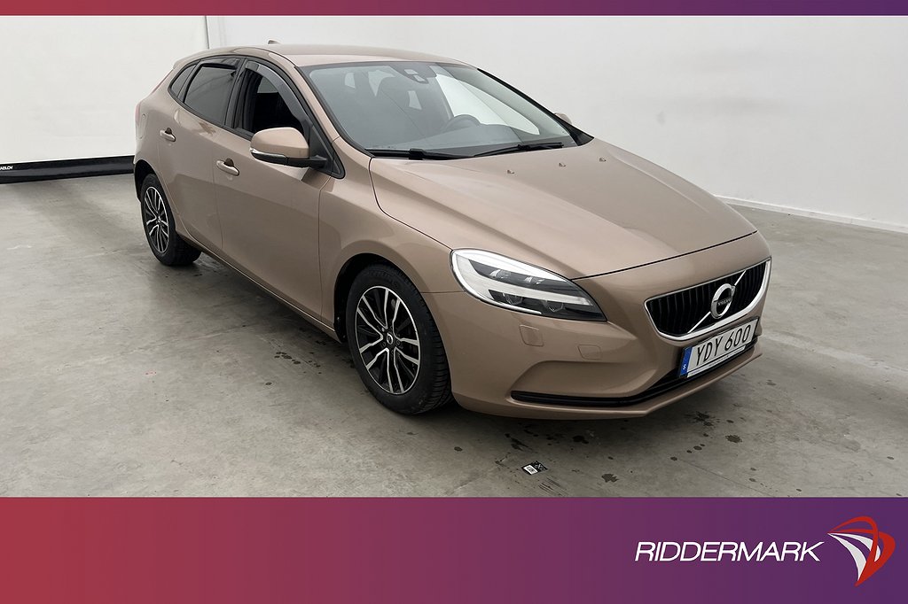 Volvo V40 T2 122hk Momentum VOC Värmare Sensorer Farthållare