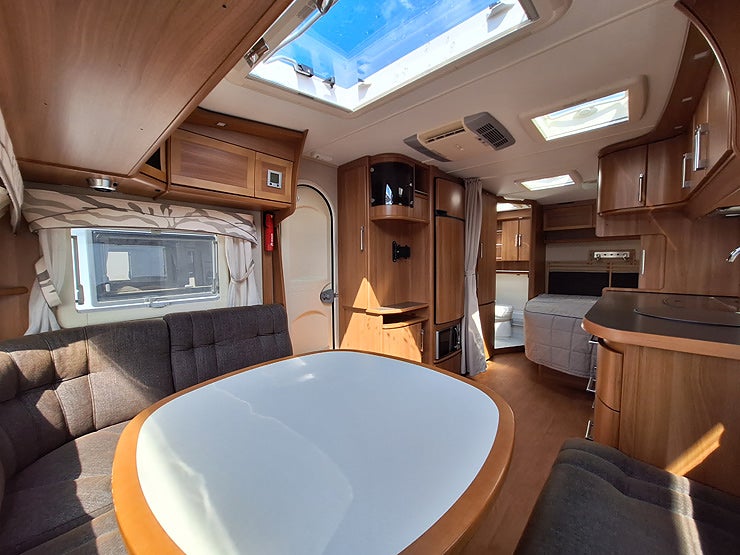 Kabe Smaragd 520 XL KS Dubbelbädd