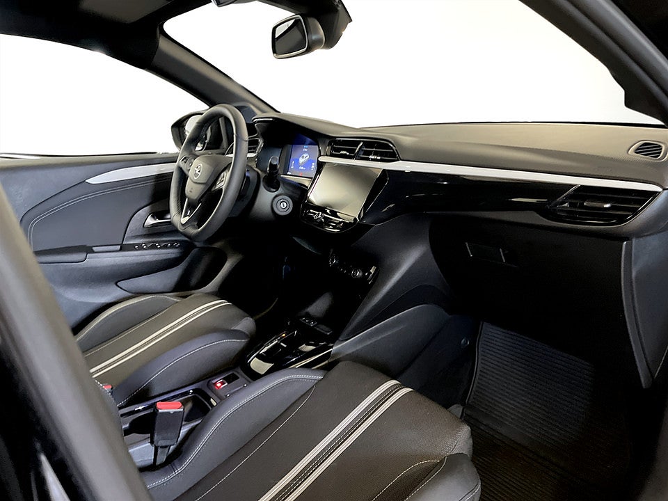 Bild på Opel Corsa GS 1.2 PT 100hk Aut B-KAMERA CARPLAY