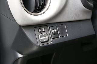 Halvkombi Toyota Yaris 11 av 24