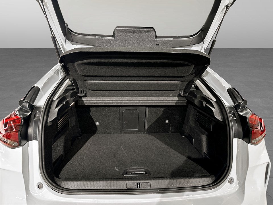 Bild på Citroën C4 Shine 1.2 PT 130hk Aut - B-KAMERA, CARPLAY