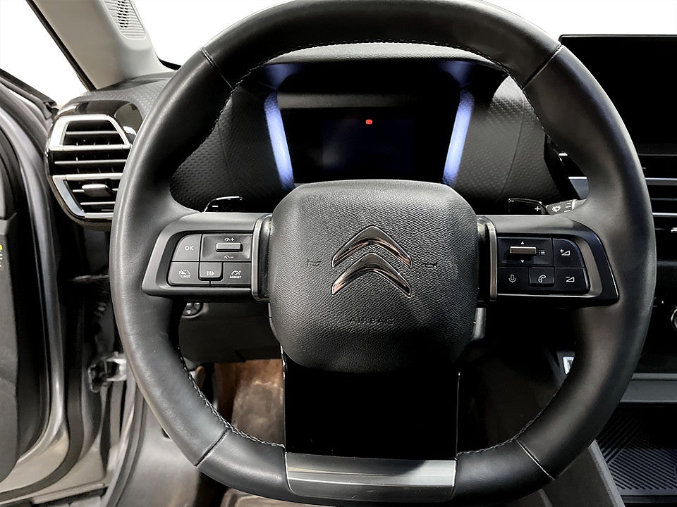 Bild på Citroën C4-X Shine 1.2 PT 130hk Aut B-KAMERA NAVI