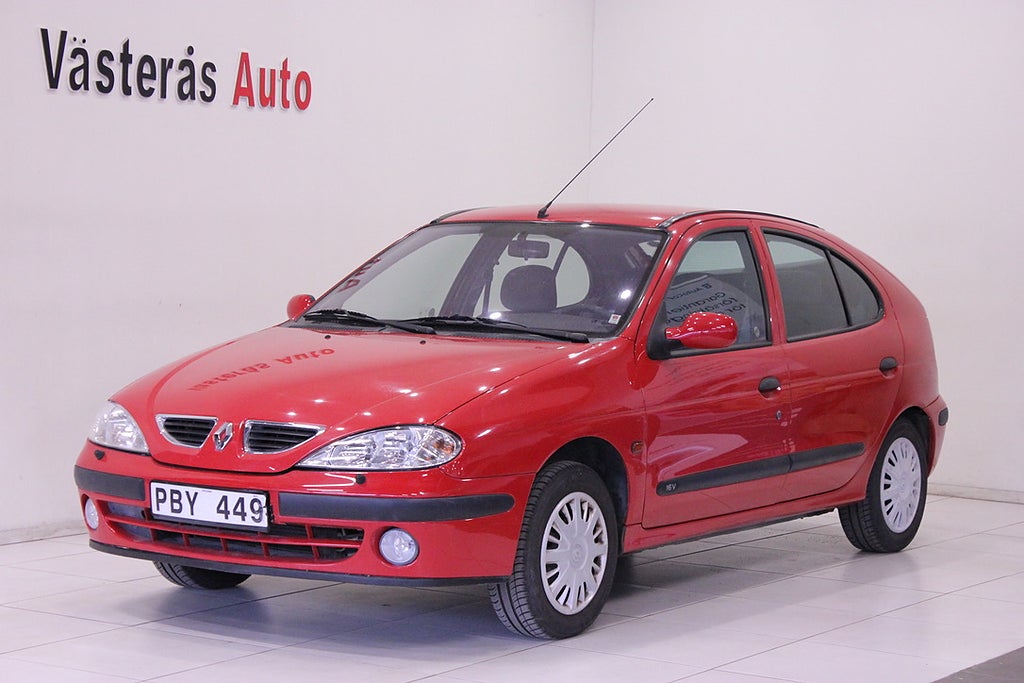 Renault Mégane 1.4 5000 Mil En Ägare 95hk