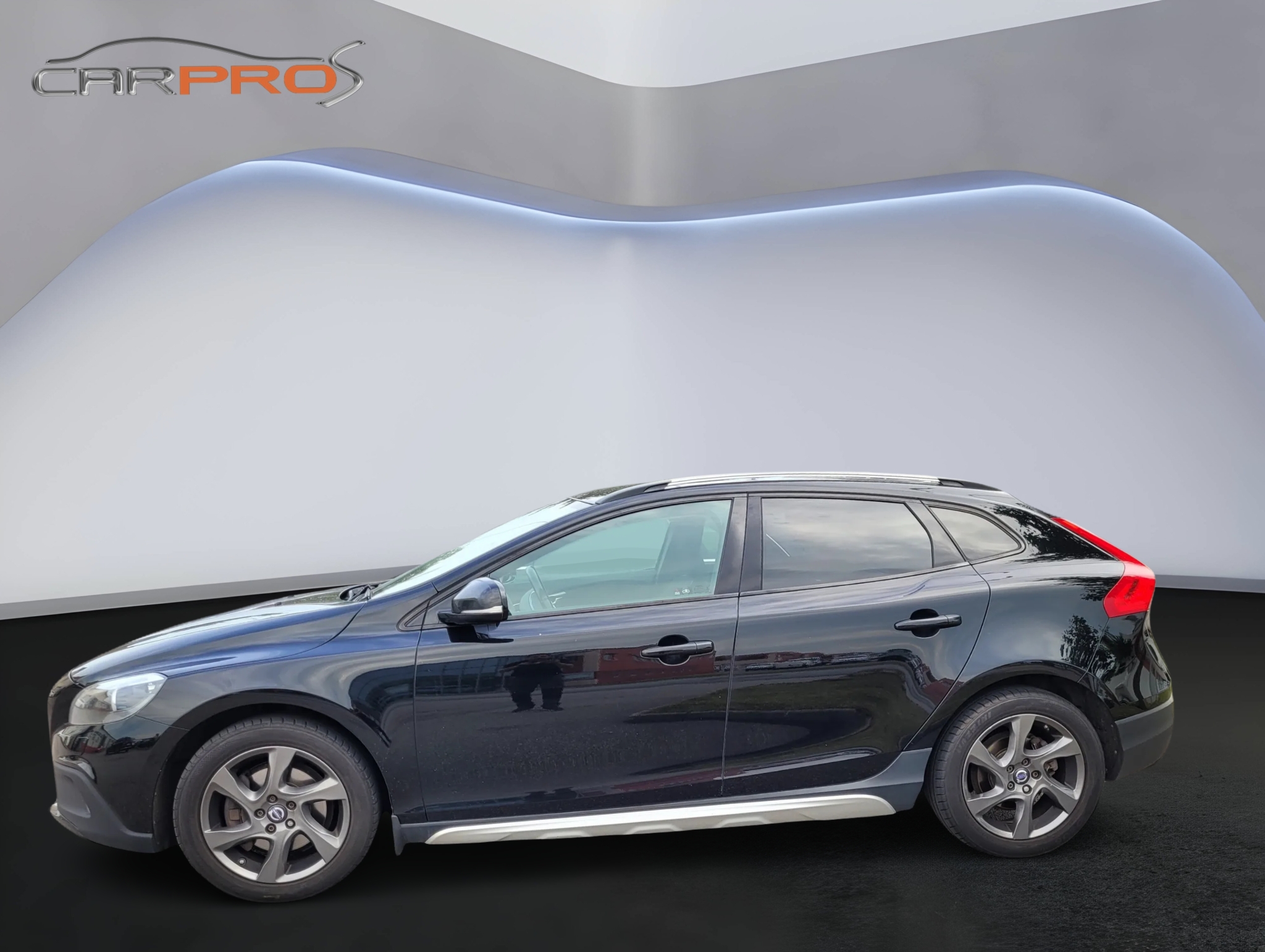 Volvo V40 Cross Country 2015, photo 2/39