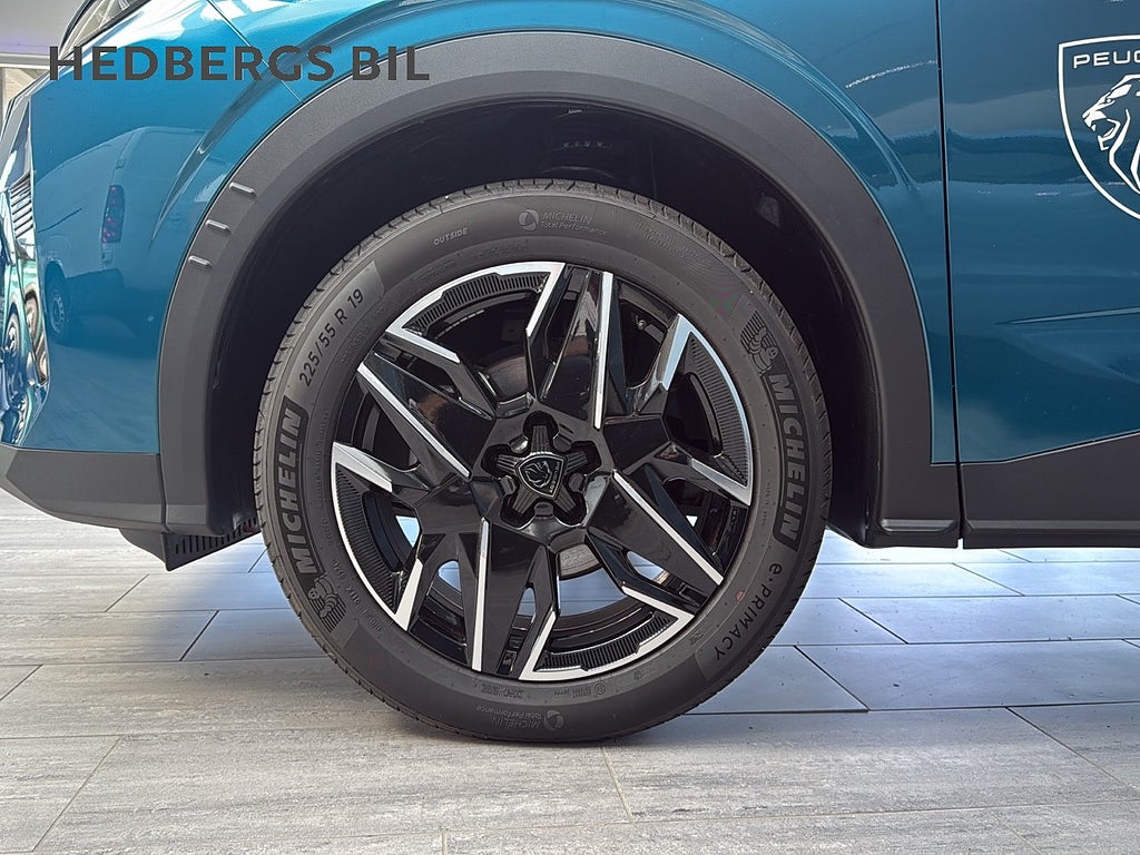Peugeot 3008 HYBRID 145hk GT AUT thumbnail