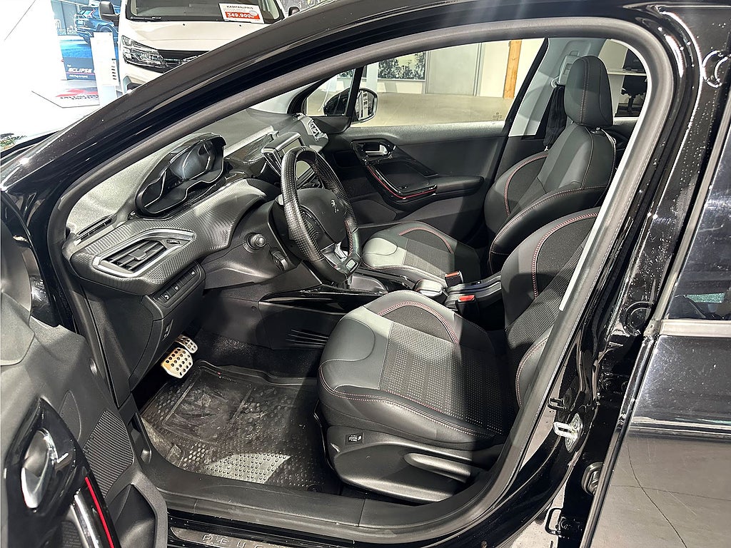 Bild på Peugeot 2008 GT-Line 1.2 PT 130hk Aut - PDC-SENSORER, PANO