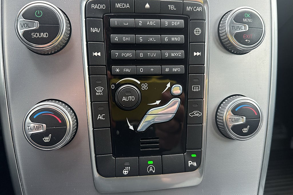 Volvo V70 2015