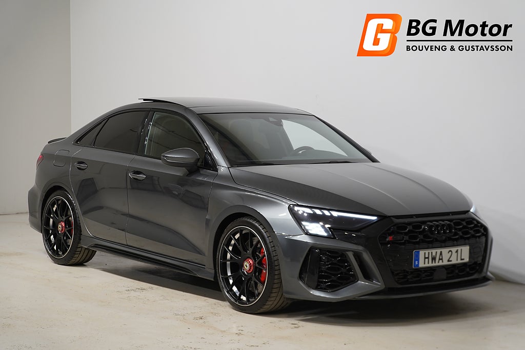 Audi RS3 2.5 TFSI QUATTRO Plus 400HK Lågmil/Panorama/Matrix/PPF