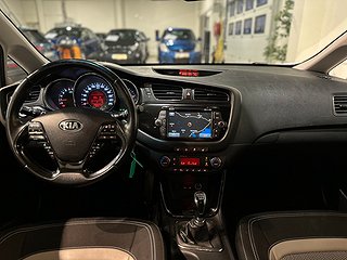 Kia Ceed cee'd_sw 1.6 EX Mvärm GPS Psens Rattvärme S/V-hjul