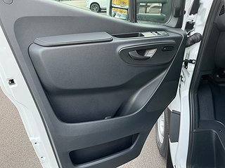 Transportbil - Skåp Mercedes-Benz Sprinter 15 av 18