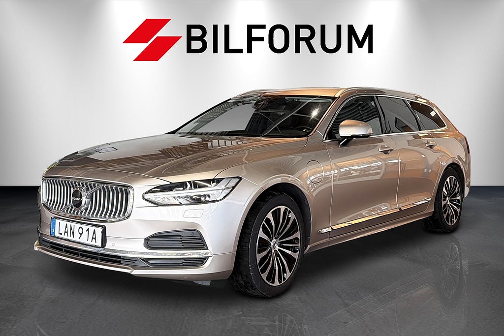 Volvo V90 Recharge T6 AWD CORE / KOMFORTSTOL / LÄDER / NAVI /