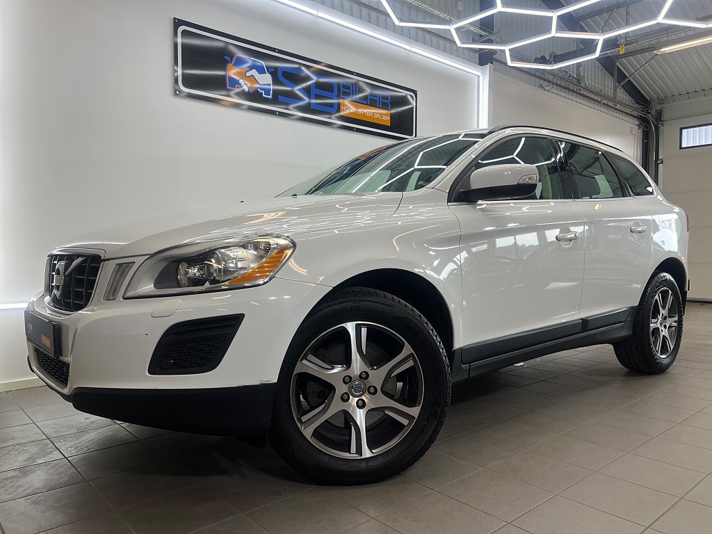 Volvo XC60 D4 Geartronic, 163hk Momentum Pano Drag Läder