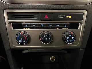 Volkswagen Golf Sportsvan 1.2 TSI Mok-värm/SoV-däck/P-sens