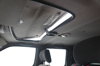 Transportbil - Flak Nissan Navara 8 av 9
