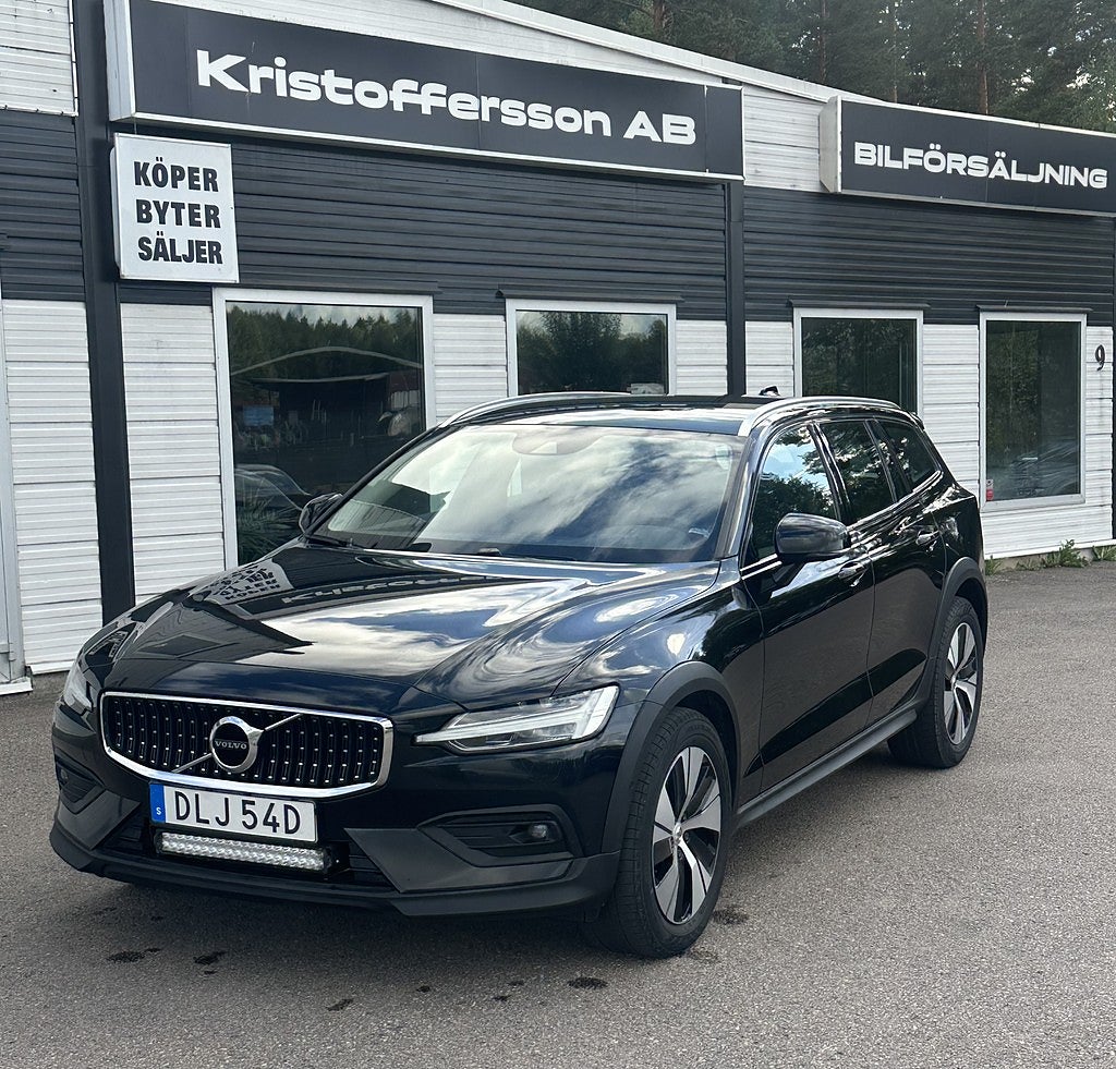 Volvo V60 Cross Country B4 AWD Geartronic Advanced SE Euro 6