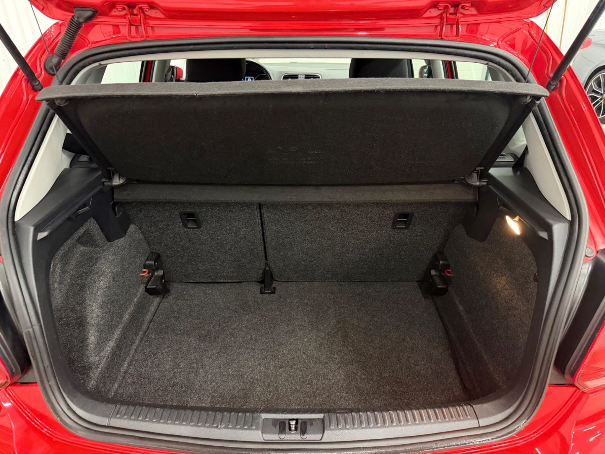 Volkswagen Polo 2015, photo 7/50